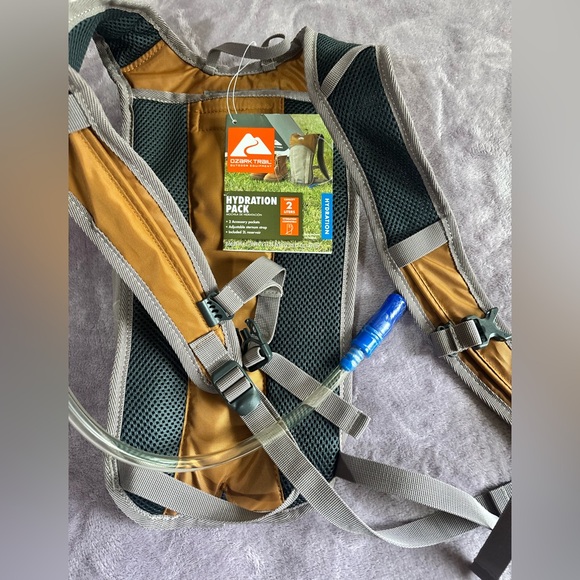 Ozark Trail Brown and Gray Backpack - Picture 3 of 5